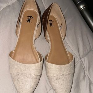 Fioni womens shoes. size 10. barely worn.